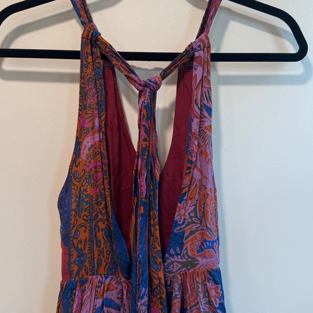 Free People Unattainable Blue Red Paisley Print Halter Flowy Maxi Dress Size 0 - Picture 7 of 13